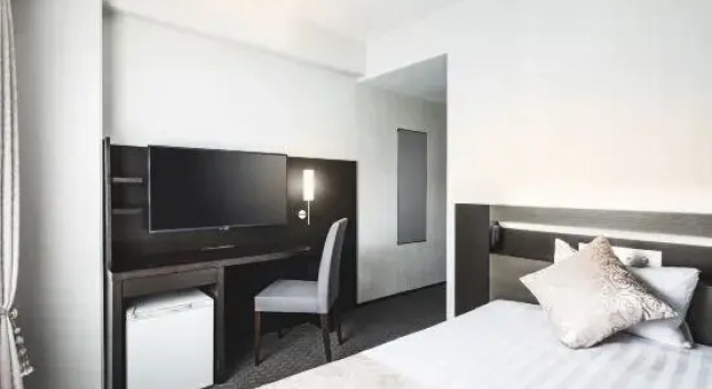 Кровать в общем номере (женский номер) Hotel New Hankyu Osaka Annex