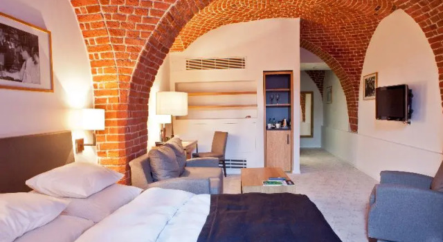 Двухместный номер Standard с балконом и с видом на сад Great Polonia The Granary La Suite Hotel