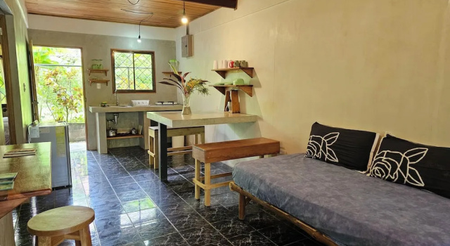 Апартаменты Comfort с 2 комнатами с балконом Don Jons Surf and Yoga Lodge
