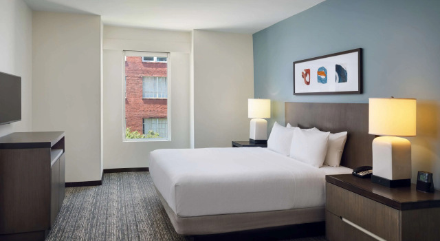 Двухместный люкс c 1 комнатой Hyatt House Atlanta Downtown