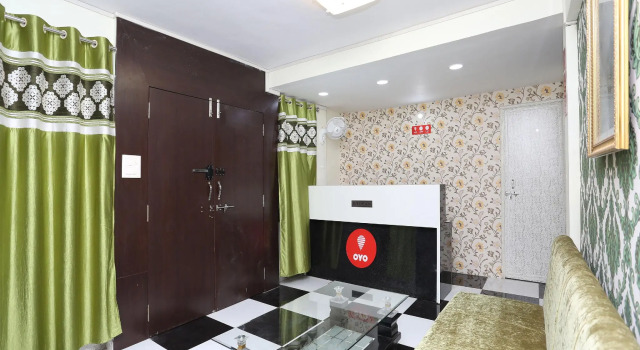OYO 12127 Radhika Palace