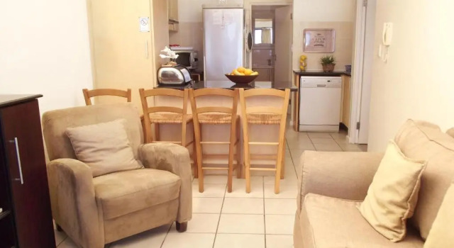 Point Village Accommodation - Santos 57, Забронировать Отель Отели Mossel 4 звезды, 4*