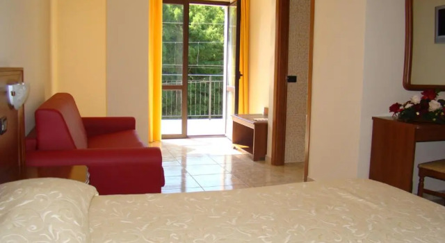 Трёхместный номер Standard Hotel Ristorante111