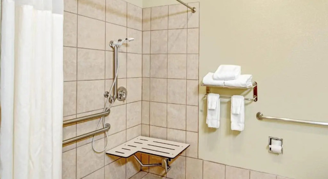 Четырёхместный номер Standard Best Western Decatur Inn