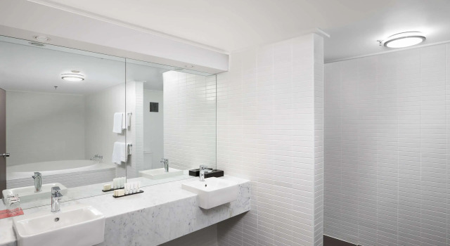Полулюкс Rydges Canberra