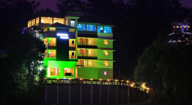 Monsoon Grande, Book Hotel Munnar Kerala