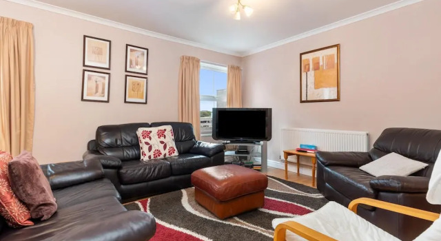 Апартаменты Arcadia House - Lovely Apartment Close to Beaches Harbour and Town Centre