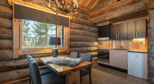 Cabin Log Wilderness Hotel Inari & Igloos