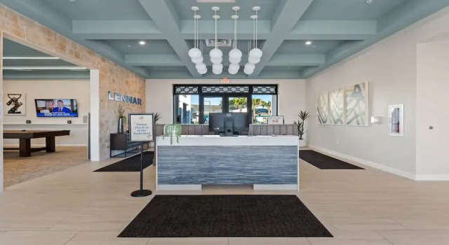 Classy 6BR Home With Private Pool, Book Feriehus Villaer i Florida, Villa