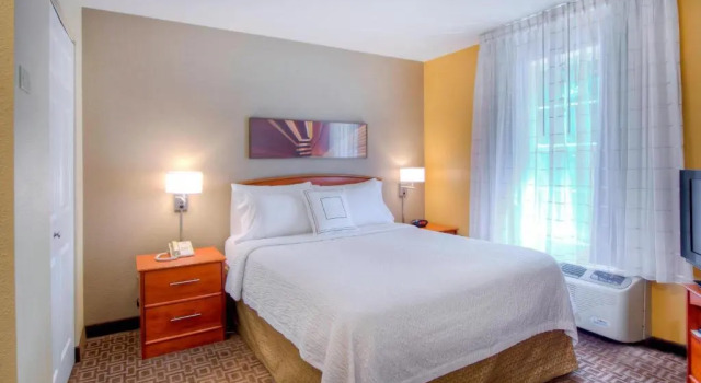 Двухместный люкс c 1 комнатой TownePlace Suites by Marriott Raleigh Cary-Weston Parkway