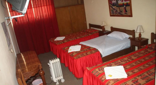 Gran Puno Inn Hostal, Rezerwuj Hotel Hotele w centrum Puno, hotele w centrum Puno, Parking, Śniadanie
