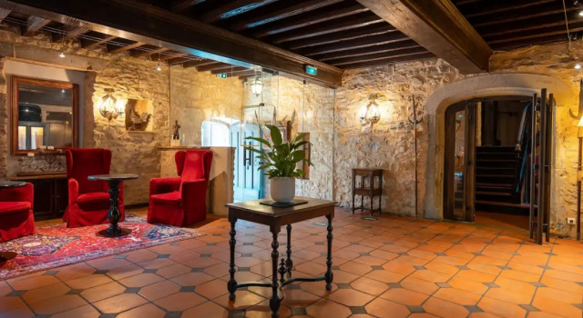 Best Western Le Donjon, Rezerwuj Hotel Carcassonne Aude