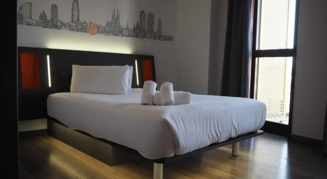 Двухместный номер easyHotel Barcelona Fira