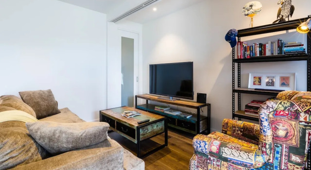 Апартаменты Premium MAXINE, 1BDR Collingwood Apartment