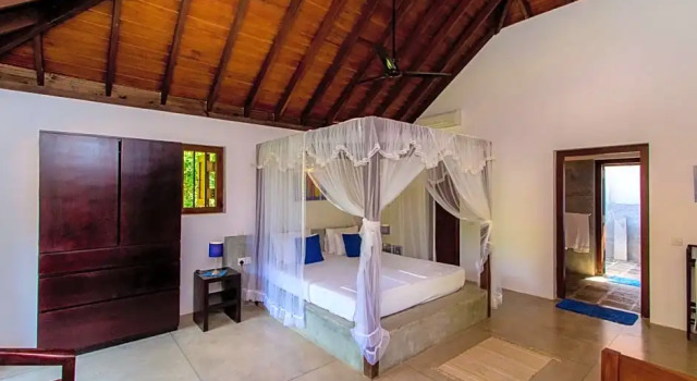 Трёхместный номер в загородном доме Palm Paradise Cabanas & Villas Beach Resort