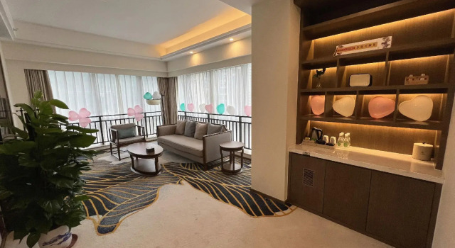 Yuelin Hotel