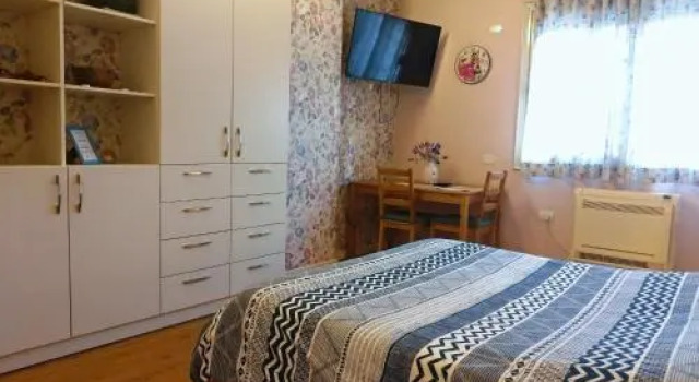 Studio Silva, Забронировать Отель Недорогие отели Тираны, рядом с Skanderbeg Square, недорого