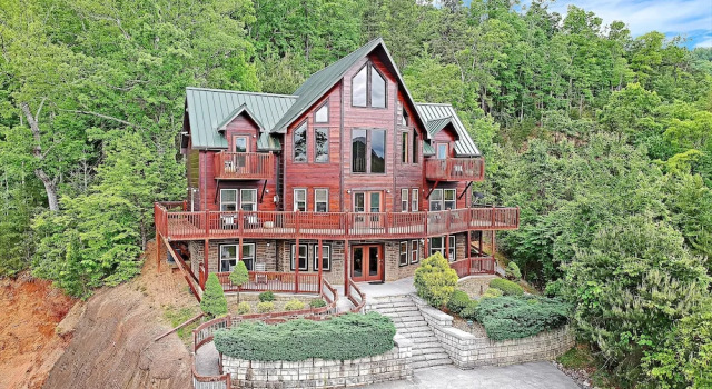 Scarlet Lodge by Avantstay Game Room + Views