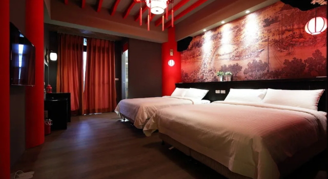 Standardní Čtyřlůžkový pokoj s balkonem Buckingham Palace B&B