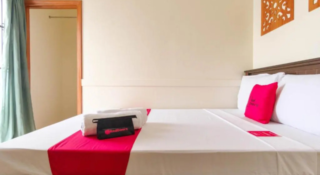 Номер Standard RedDoorz Plus near Johnson and Johnson Paranaque