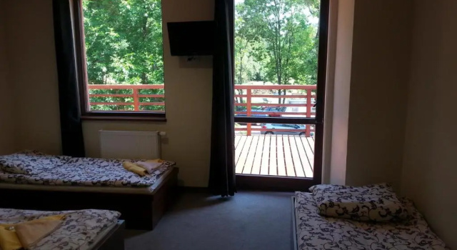 Трёхместный номер Standard Hotel i Camping Tramp
