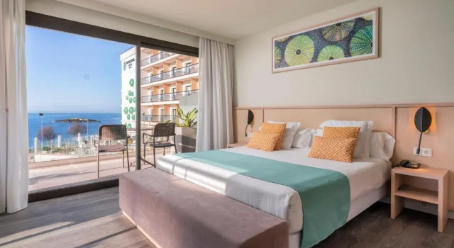 Двухместный номер My Favorite Club seafront AluaSoul Palma Hotel Adults Only