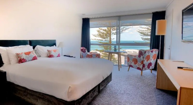 Люкс c 1 комнатой с видом на океан Scenic Hotel Te Pania