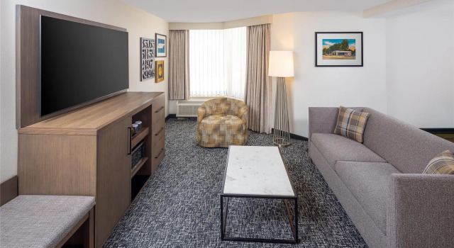 Dwuosobowy junior suite DoubleTree by Hilton Jackson
