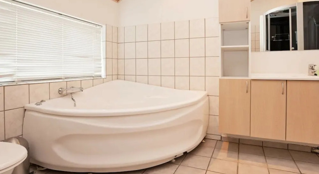 Rustic Holiday Home in Ebeltoft with Hot Tub, Rezervovat Hotel Ebeltoft 