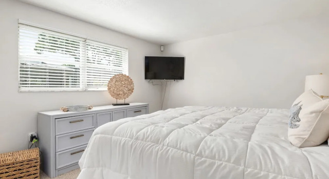 Sunshine On The River 3 Bedroom Waterfront Property 3 Home by Redawning, 예약 휴가용 주택 브레던톤 비치 Sarasota Area