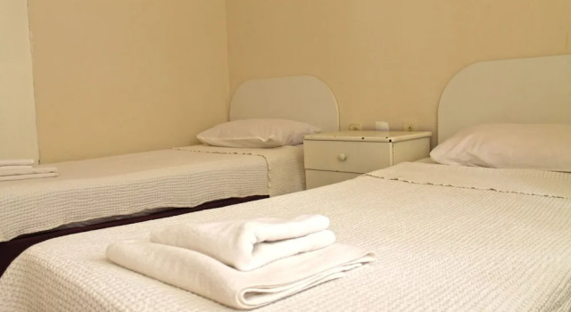 Трёхместный номер Standard DM Hotel