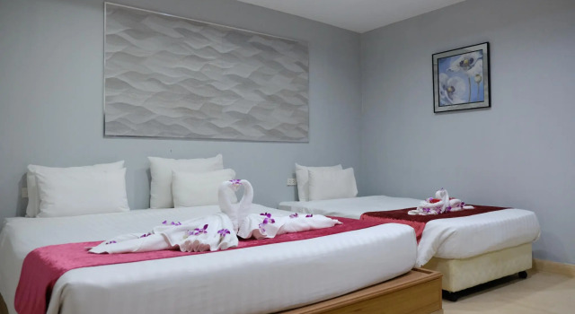 Трёхместный номер Standard The Beach Front Resort, Pattaya