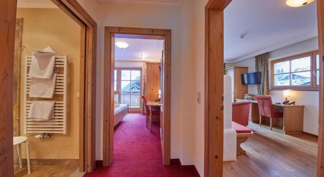 Люкс Superior Bauernhof Hotel Oberschwarzach