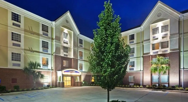 Кровать в общем номере Candlewood Suites Hattiesburg by IHG