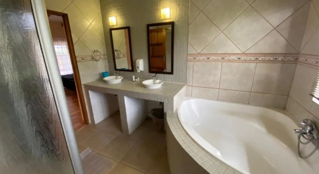 Коттедж Riverbend Berg Lodge