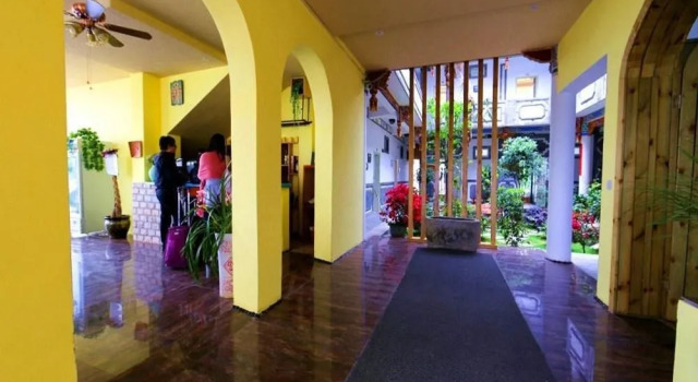 Dali Harbour Plaza Holiday Inn, Rezerwuj Hotel Dali Yunnan