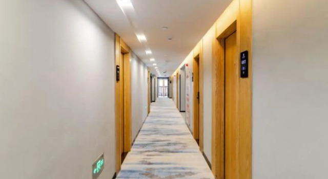 Langyue Fashion Hotel (Chizhou RT-Mart), Boek Hotel Chizhou Anhui
