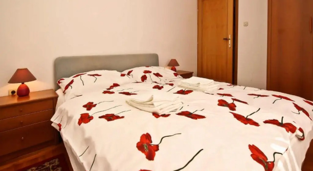 Apartments with a parking space Soline, Krk - 18802, Đặt Căn hộ Soline Krk