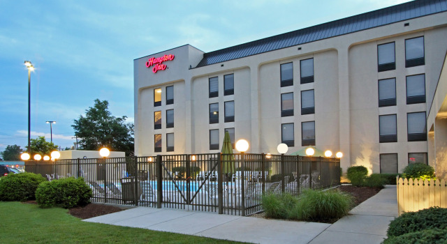 Hampton Inn Hagerstown, Rezerwuj Hotel Hotele w Backbone Mountain z parkingiem, Parking