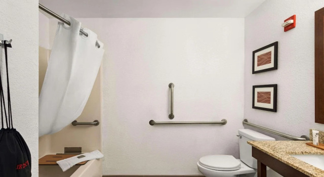 Четырёхместный номер Standard Country Inn & Suites by Radisson, Stillwater, MN