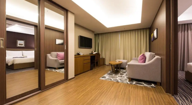 Двухместный номер Deluxe Busan Business Hotel