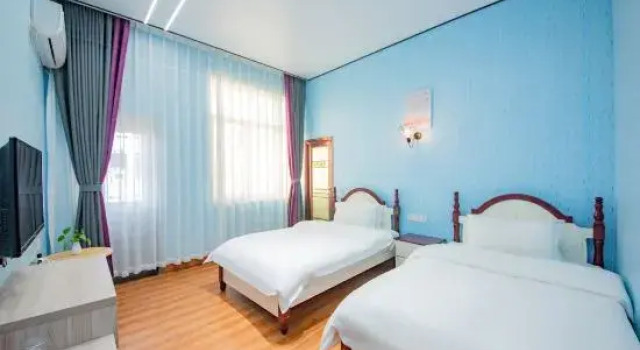 Люкс Deluxe с 4 комнатами Q+ Haiyuan Zhijia Hotel