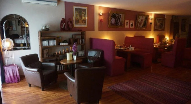Hotel Le Griffon, Boek Hotel Cocody 