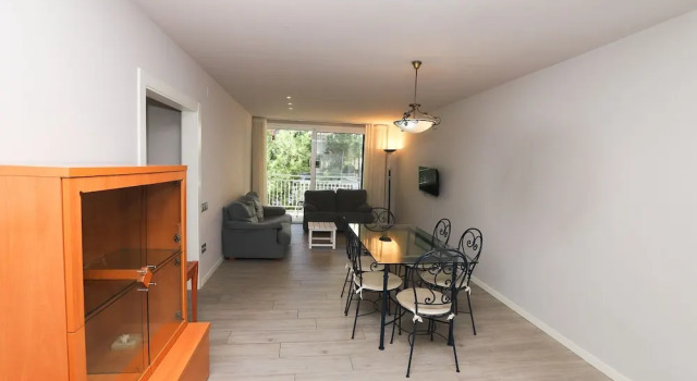 Different Chamonix, Забронировать Отель Отели Tarragonès 3 звезды, 3*