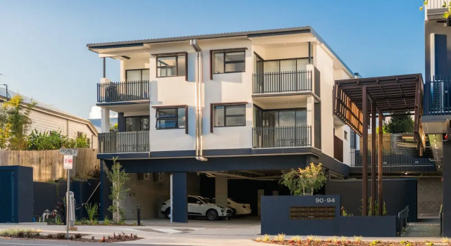 Oxford Steps - Executive 2BR Bulimba Apartment Across from the Park on Oxford St, Забронировать Апартаменты/квартира Брисбен Brisbane Region, рядом с Паромный терминал Apollo Road