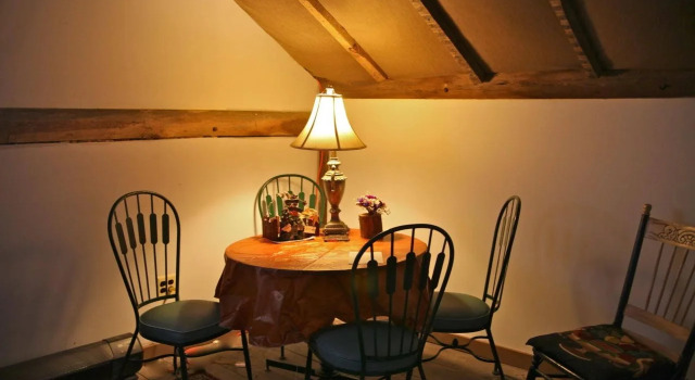 Brook Falls Farm, Book Landbrugsophold  