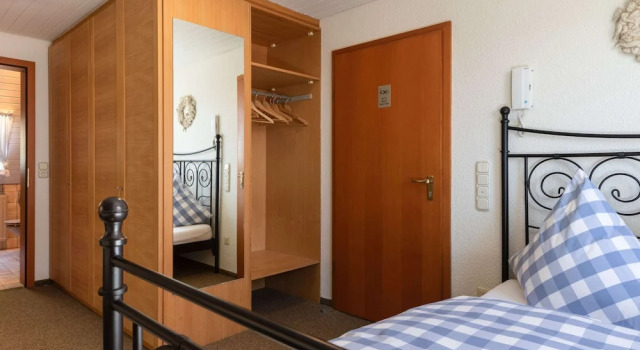 Ferienwohnung in Oberfranken mit Garten, Varaa Hotelli Hotellit Baijeri pysäköinnillä, Pysäköinti