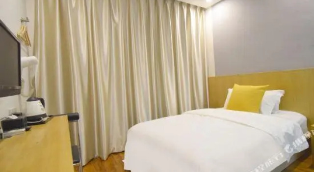 Oupai Shishang Hotel (Shapingba), Забронировать Отель Отели Чунцин с парковкой, рядом с Площадь Санься, Парковка