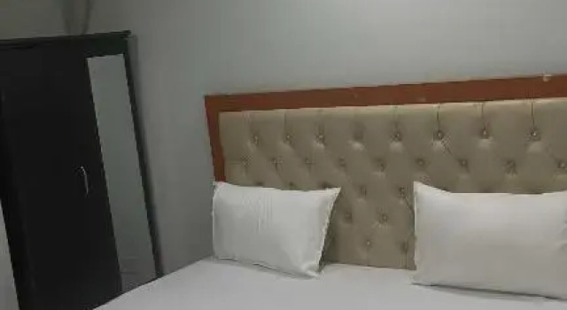 Oyo Hotel 701255 Hotel Noida Park