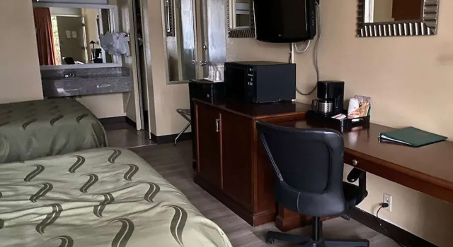 Четырёхместный люкс Ramada by Wyndham Rome - Verona